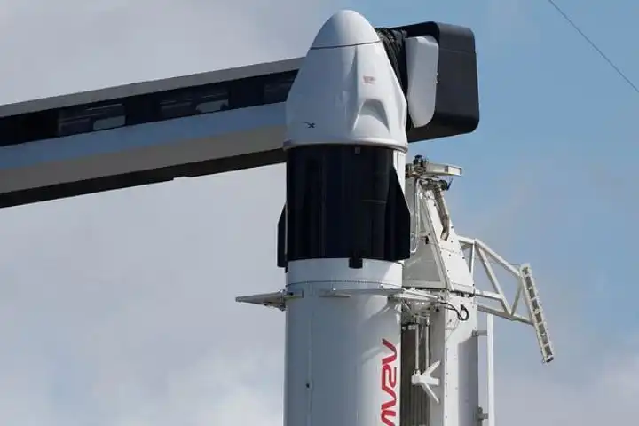 Корабль Маска