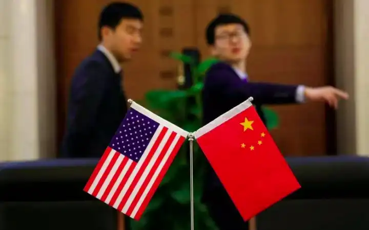 Китай с США