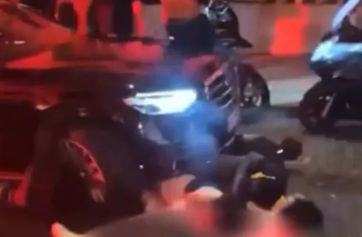 В Париже ЧП