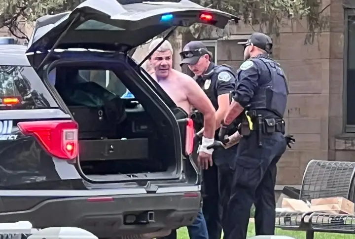 Нападение на акцию