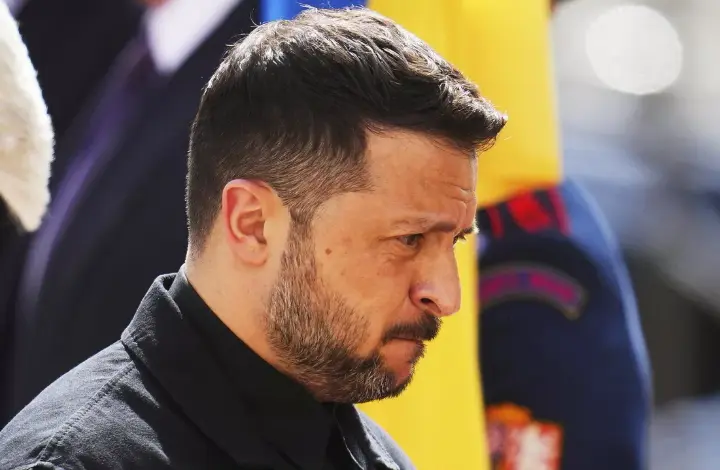 Чернышев сбежал