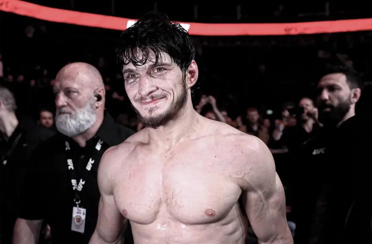 Титульный бой