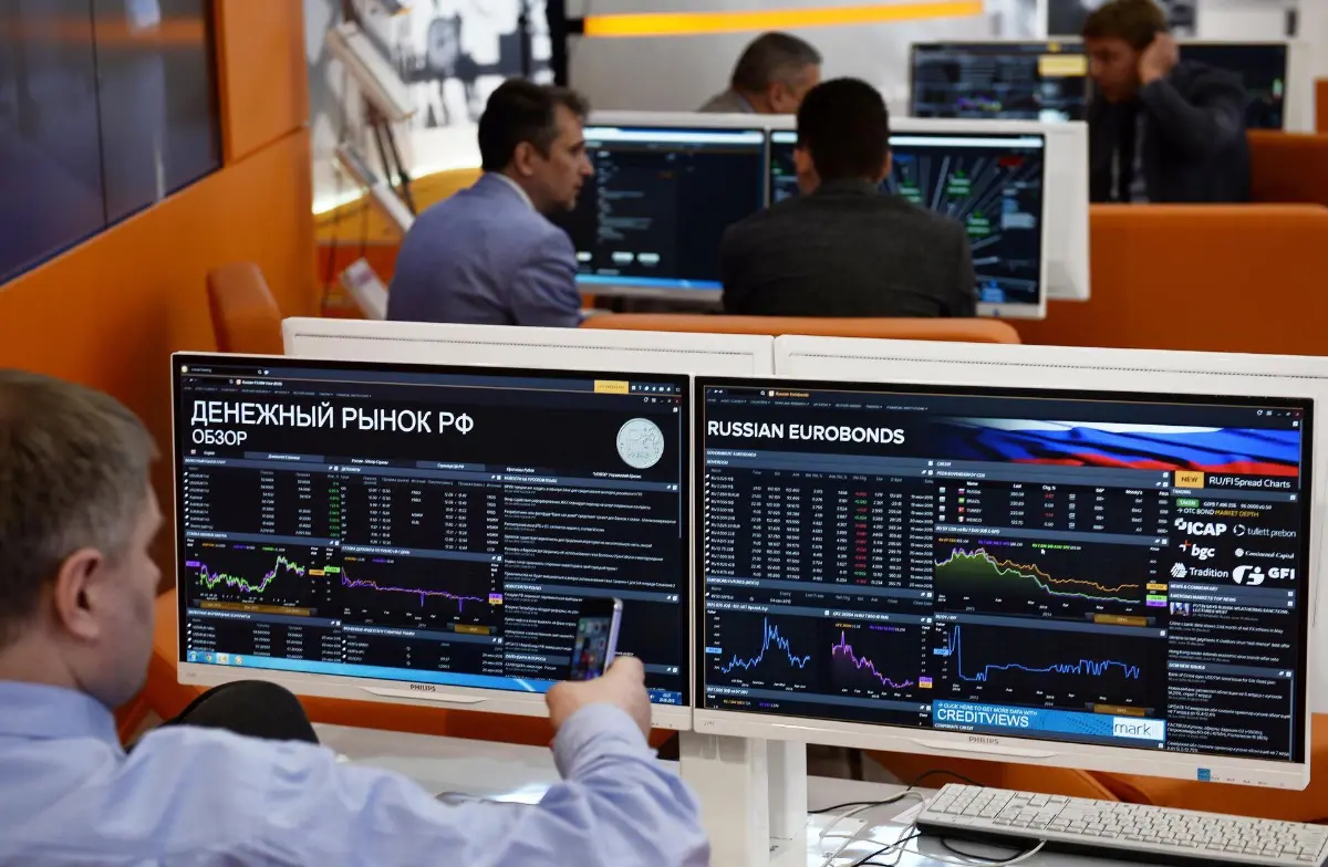 Евро на 11 апреля 2026