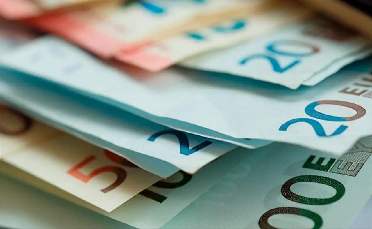 Евро на 15 апреля 2026