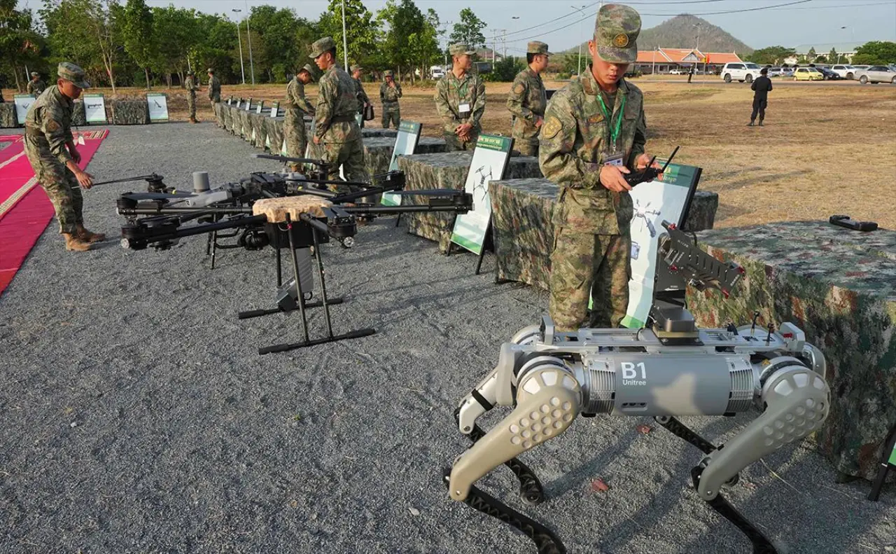 Человек-дрон