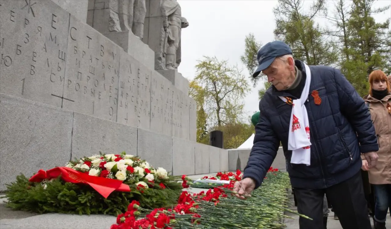 Россия отмечает 81-ю годовщину Великой Победы