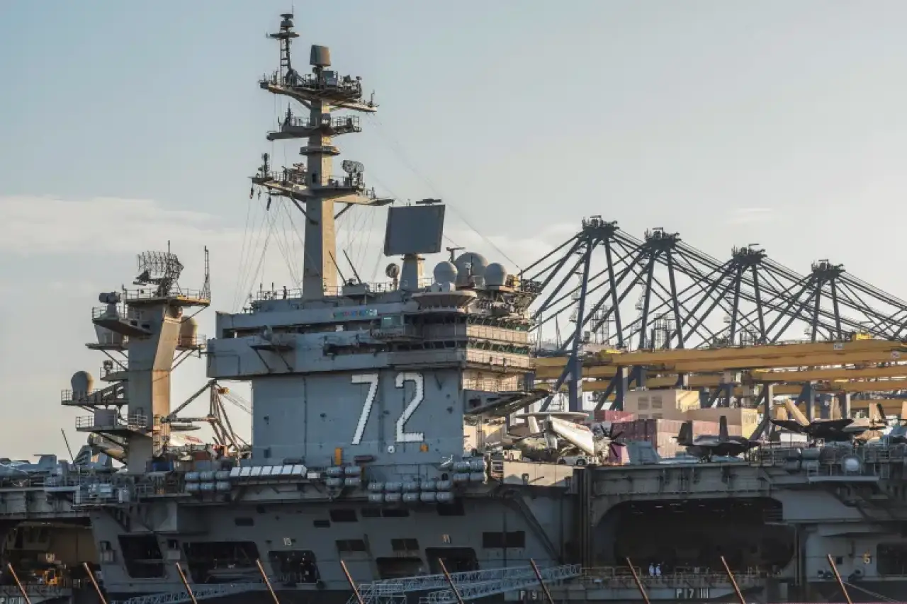 USS Abraham Lincoln