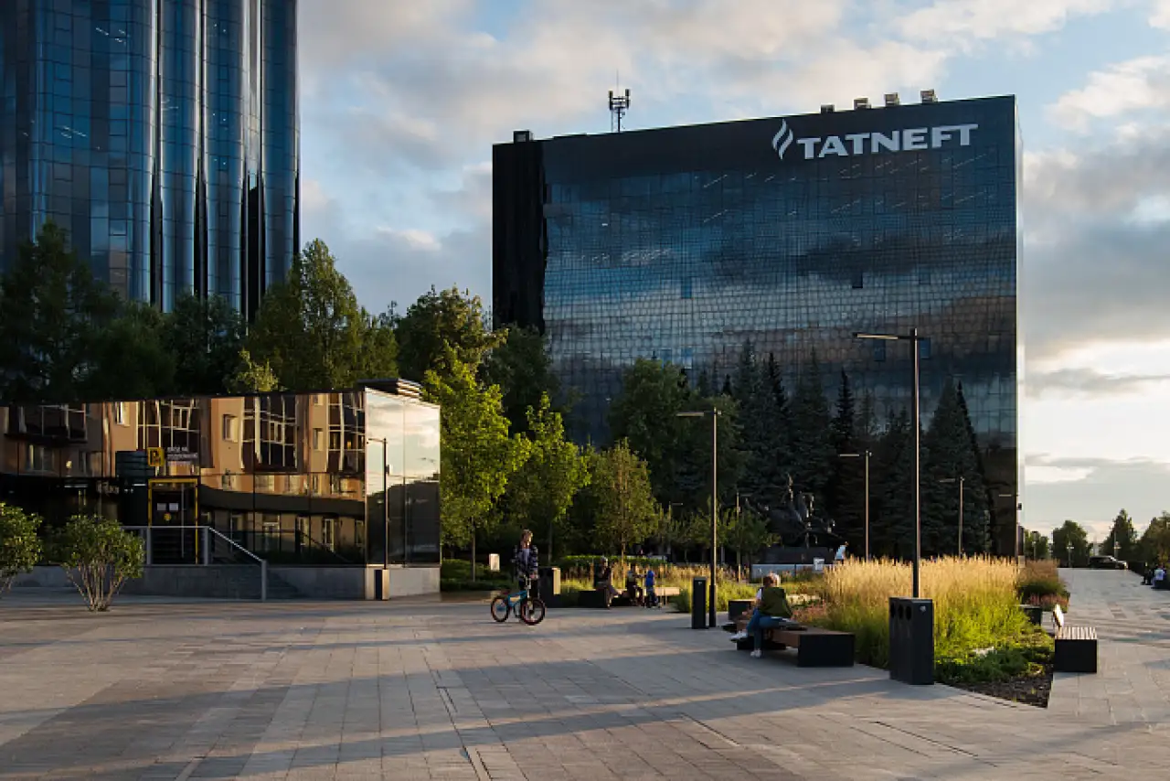 Татнефть