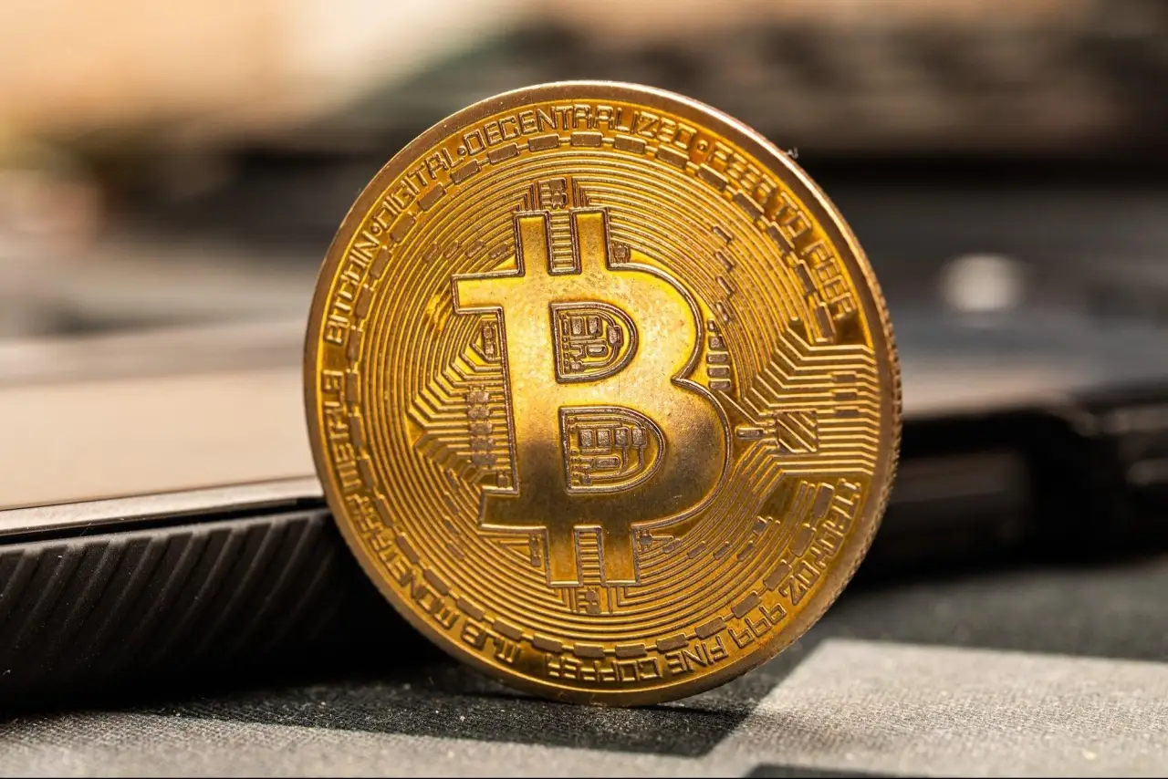 Биткоин на 10 октября
