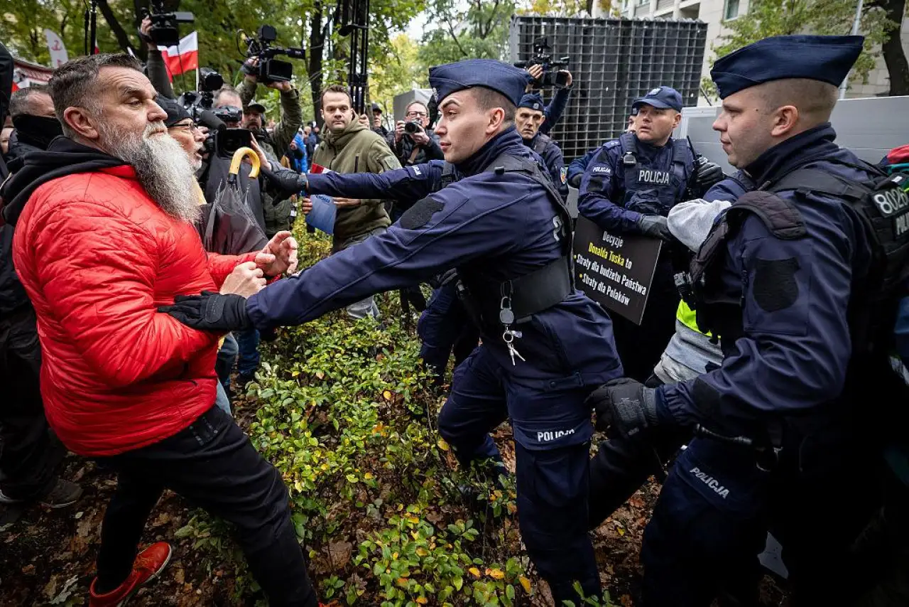 Польша